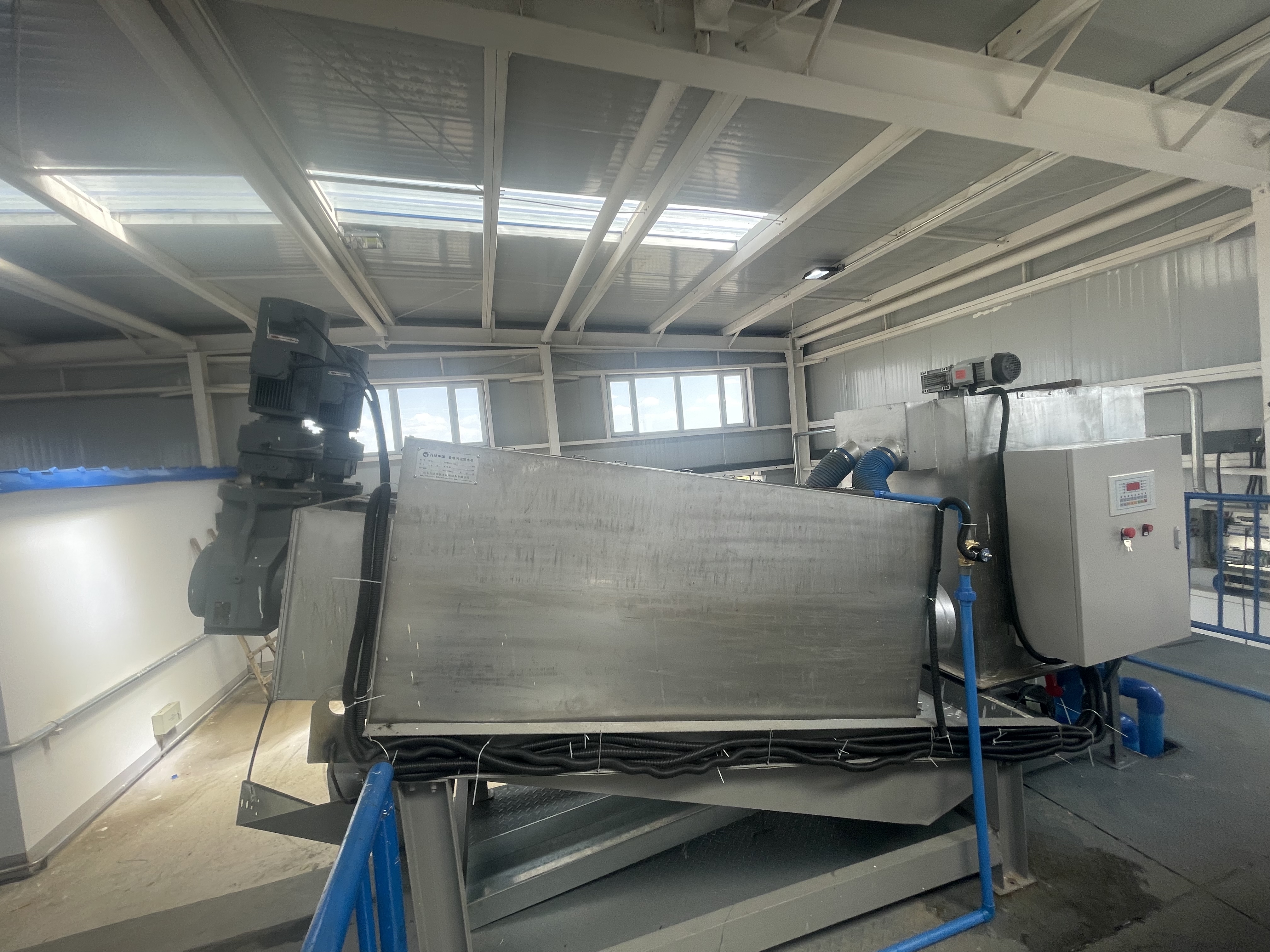 煤化工污水適合用疊螺機嗎?新疆煤化工擴增402型疊螺機 煤化工污水適合用疊螺機嗎?新疆煤化工擴增402型疊螺機